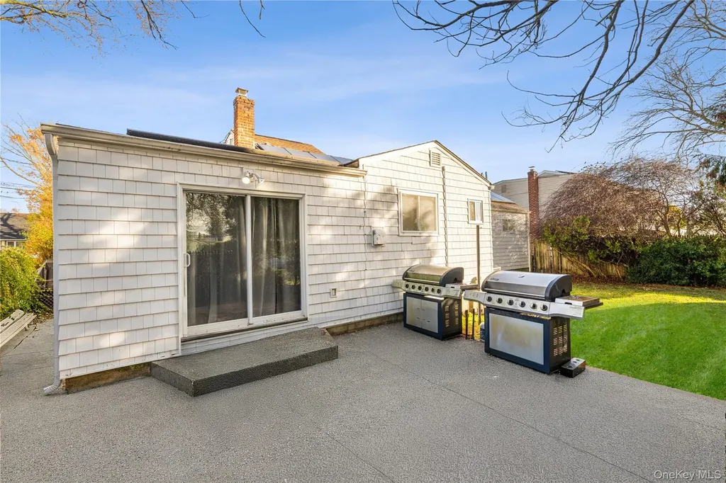 64 Wright Avenue Deer Park NY 11729