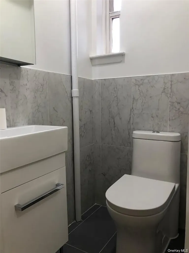 1296 Midland Avenue Yonkers NY 10704