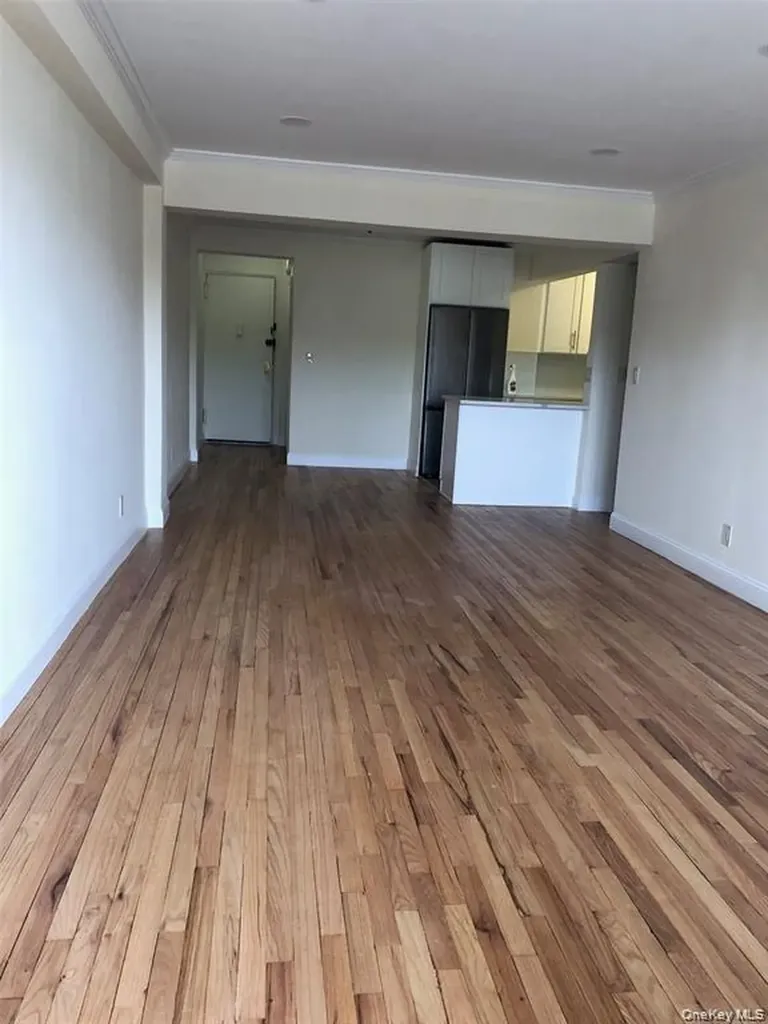 1296 Midland Avenue Yonkers NY 10704