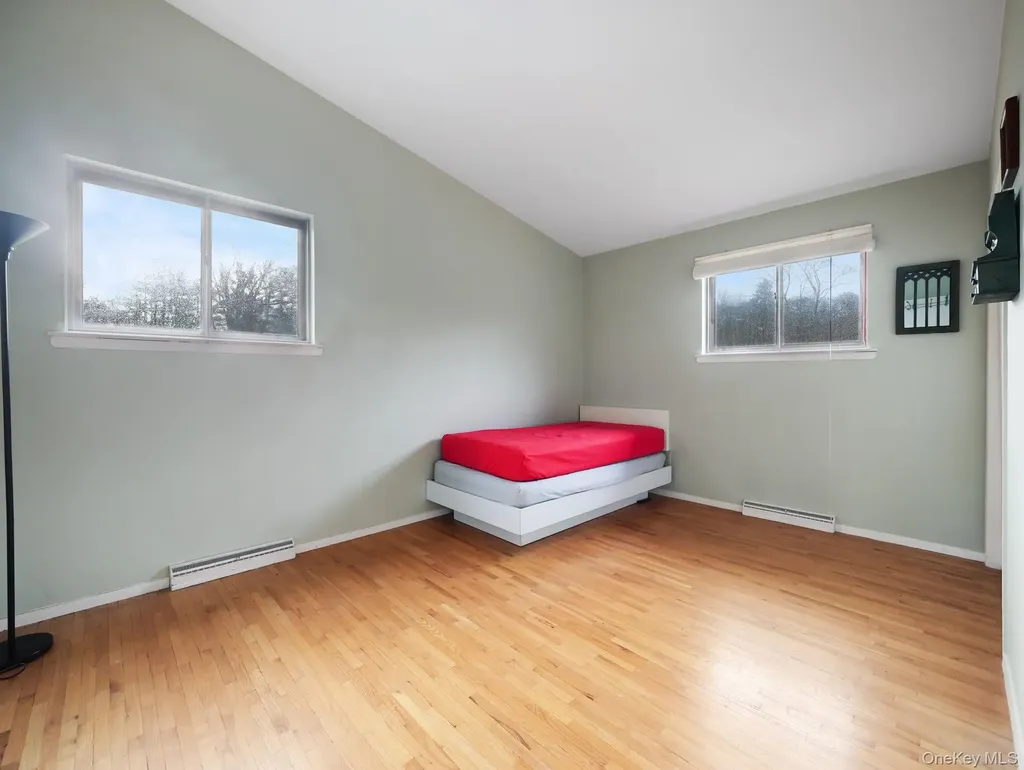 6 Pennington Way Spring Valley NY 10977