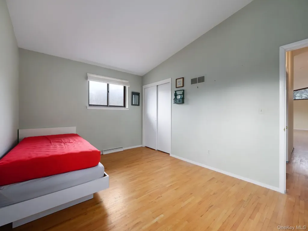 6 Pennington Way Spring Valley NY 10977
