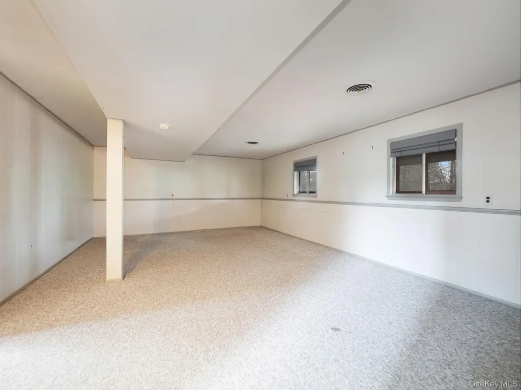 6 Pennington Way Spring Valley NY 10977