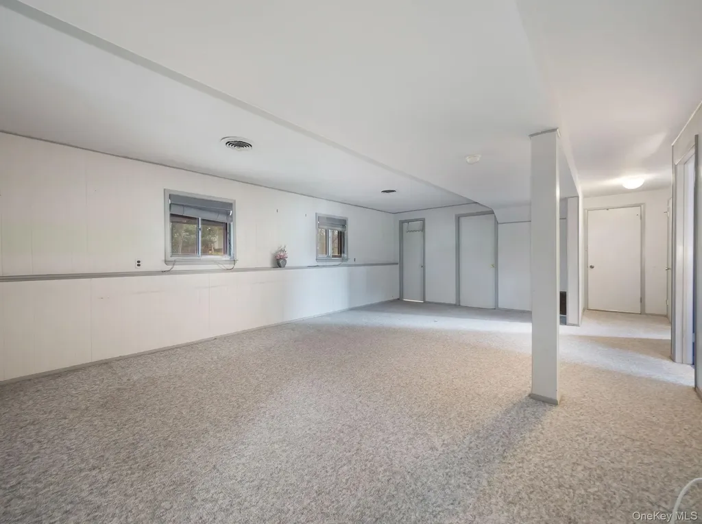 6 Pennington Way Spring Valley NY 10977