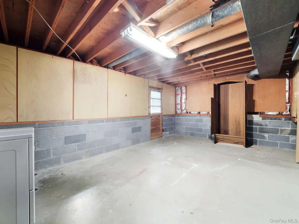6 Pennington Way Spring Valley NY 10977