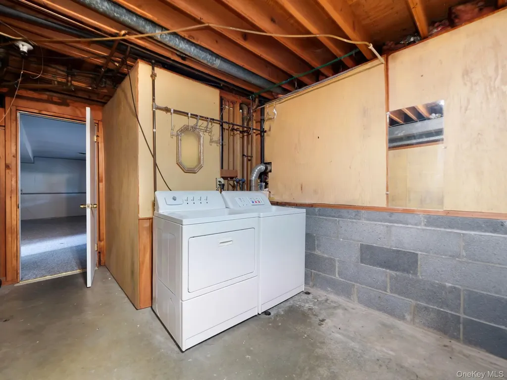 6 Pennington Way Spring Valley NY 10977