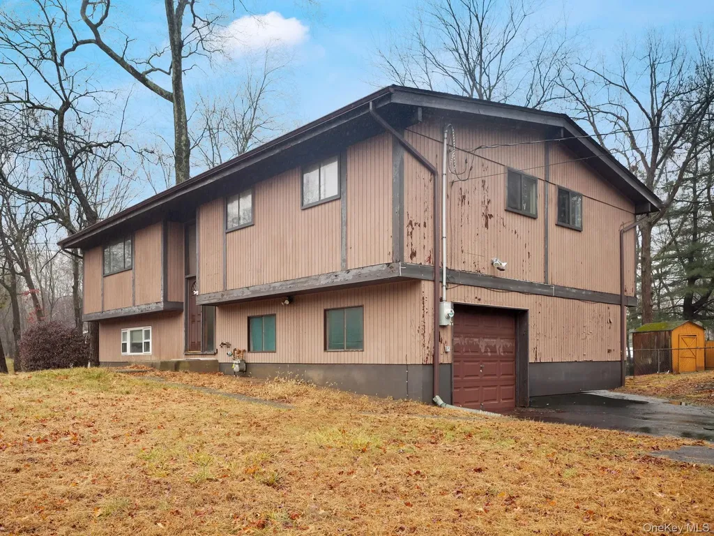 6 Pennington Way Spring Valley NY 10977