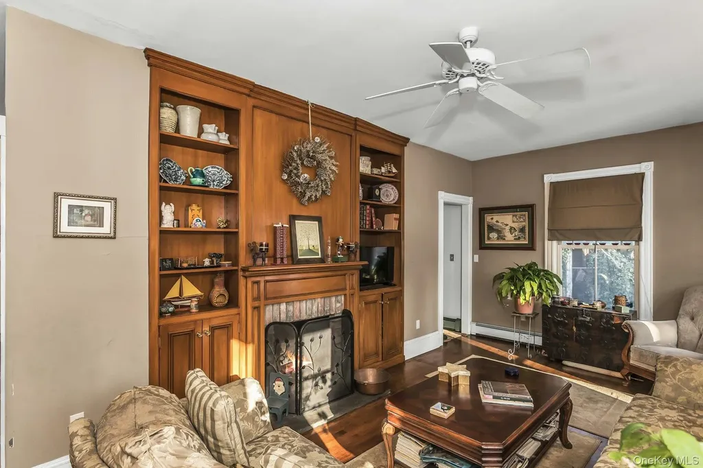 64 Bryant Avenue Roslyn Harbor NY 11576