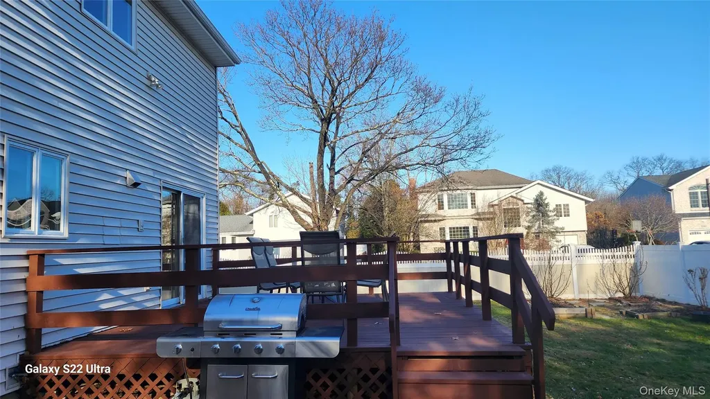 101 Wayne Street Jericho NY 11753