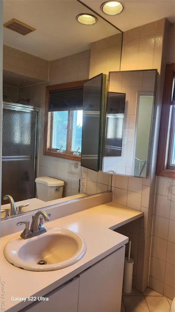 101 Wayne Street Jericho NY 11753