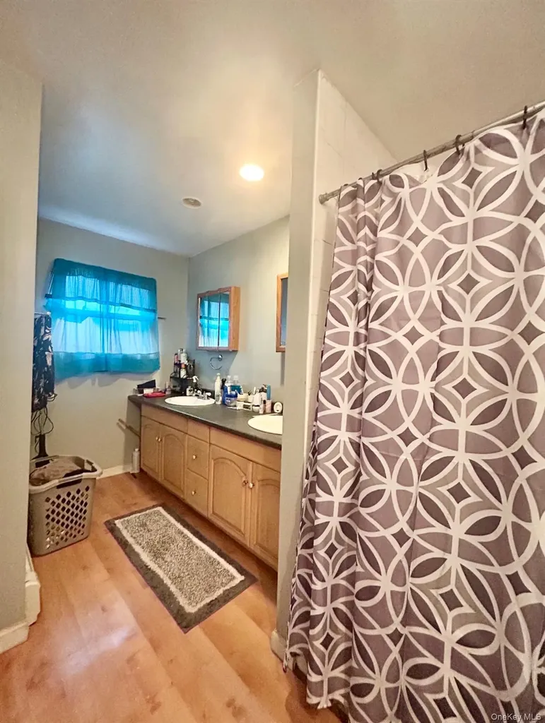 22 E Halley Lane Central Islip NY 11722