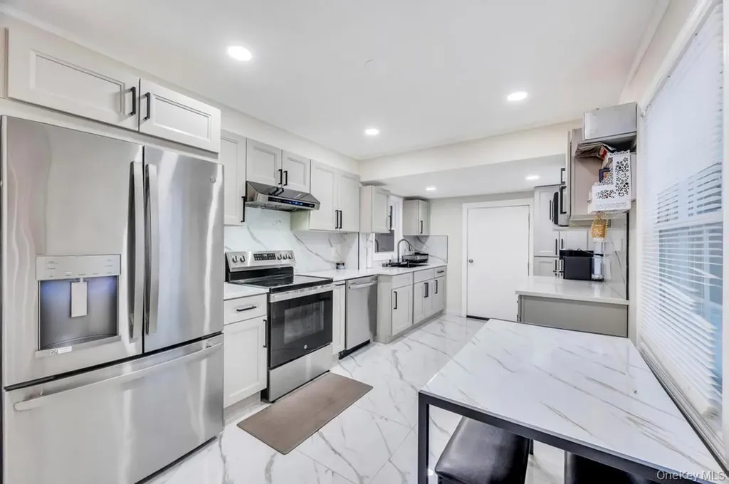 66 Maplewood Drive Westbury NY 11590