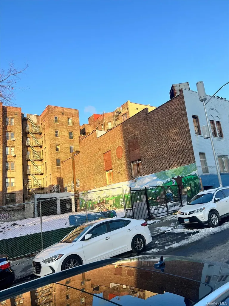 1925 Grand Concourse Bronx NY 10453
