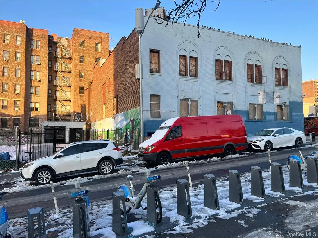 1925 Grand Concourse Bronx NY 10453