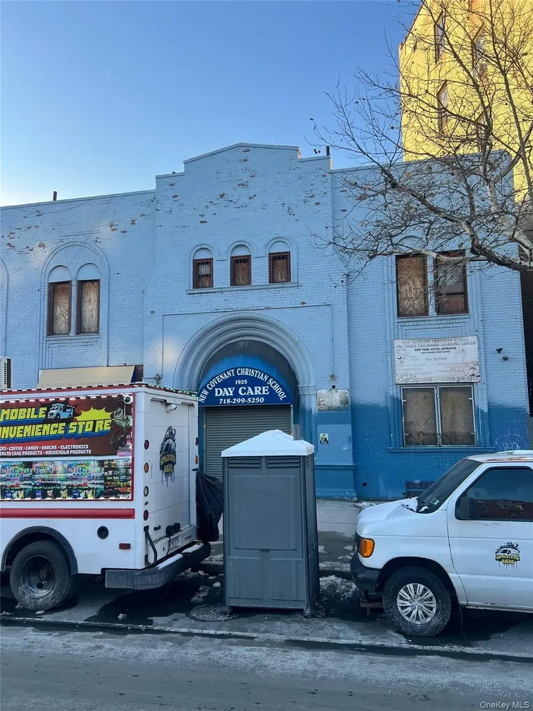 1925 Grand Concourse Bronx NY 10453