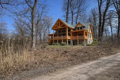 69 College Hill Road Montrose NY 10548
