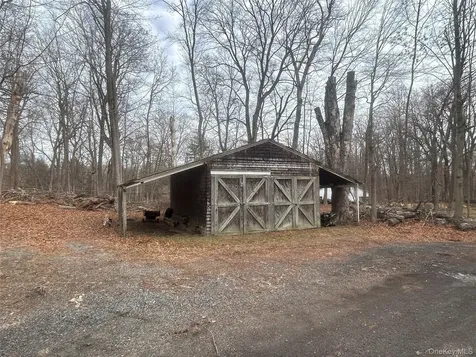 69 College Hill Road Montrose NY 10548