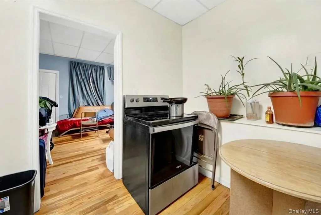 13 N 6th Avenue Mount Vernon NY 10550