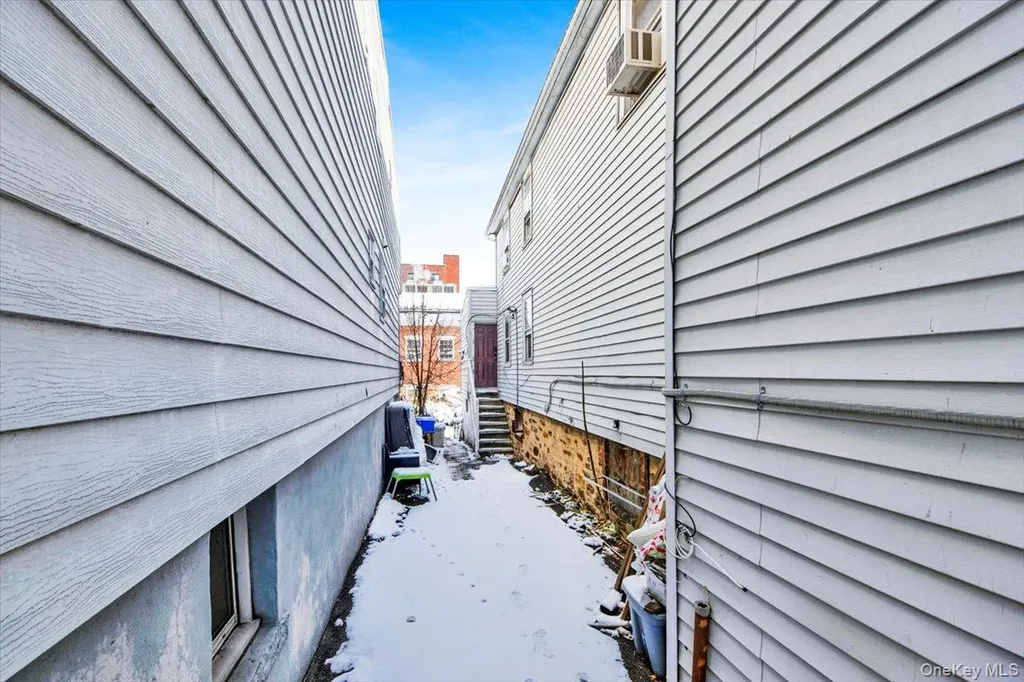 13 N 6th Avenue Mount Vernon NY 10550