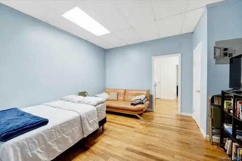 13 N 6th Avenue Mount Vernon NY 10550