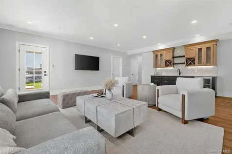 1836 Soundview Court Yorktown Heights NY 10598