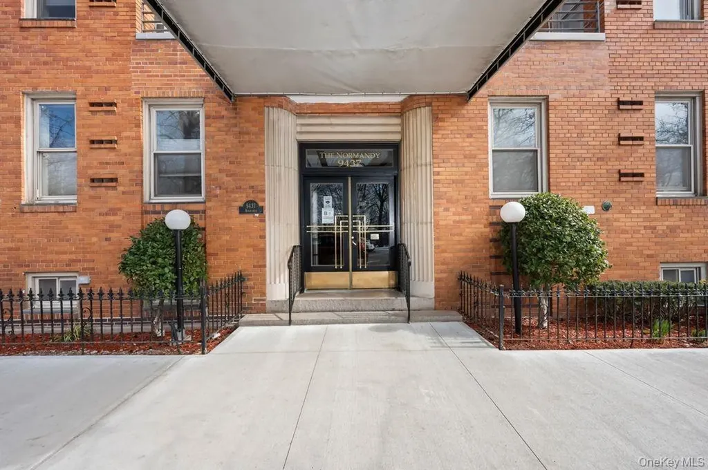 9437 Shore Road Brooklyn NY 11209