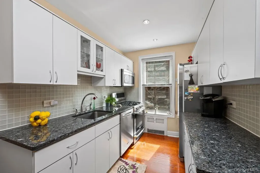 9437 Shore Road Brooklyn NY 11209