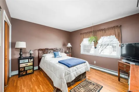 39 Worthington Drive W Carmel NY 10512
