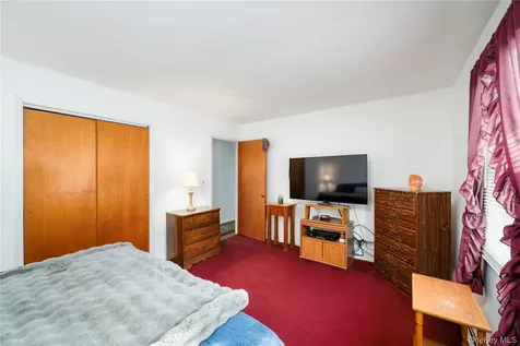 39 Worthington Drive W Carmel NY 10512