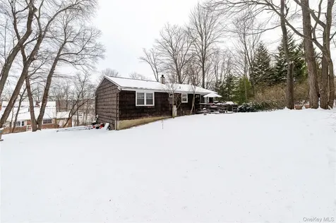 39 Worthington Drive W Carmel NY 10512