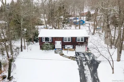 39 Worthington Drive W Carmel NY 10512