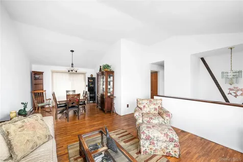 39 Worthington Drive W Carmel NY 10512