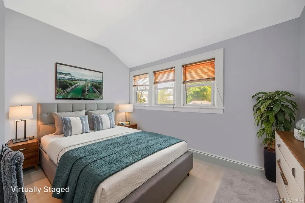 26 Rosedale Avenue Freeport NY 11520