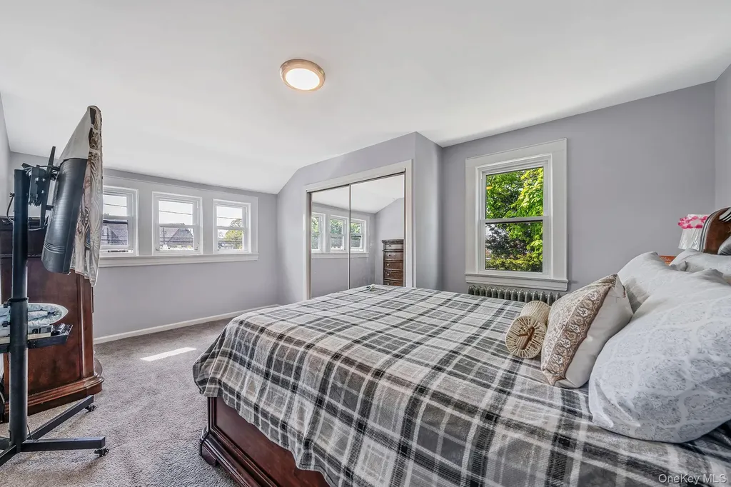 26 Rosedale Avenue Freeport NY 11520