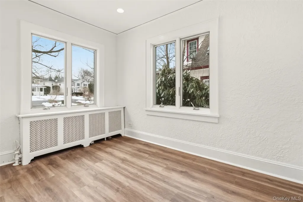 23 Garretson Road White Plains NY 10604