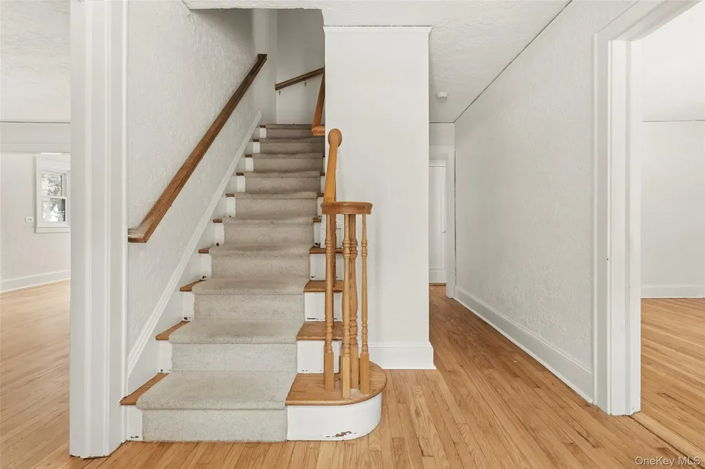 23 Garretson Road White Plains NY 10604