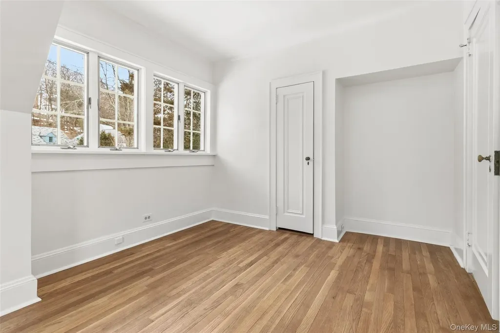 23 Garretson Road White Plains NY 10604