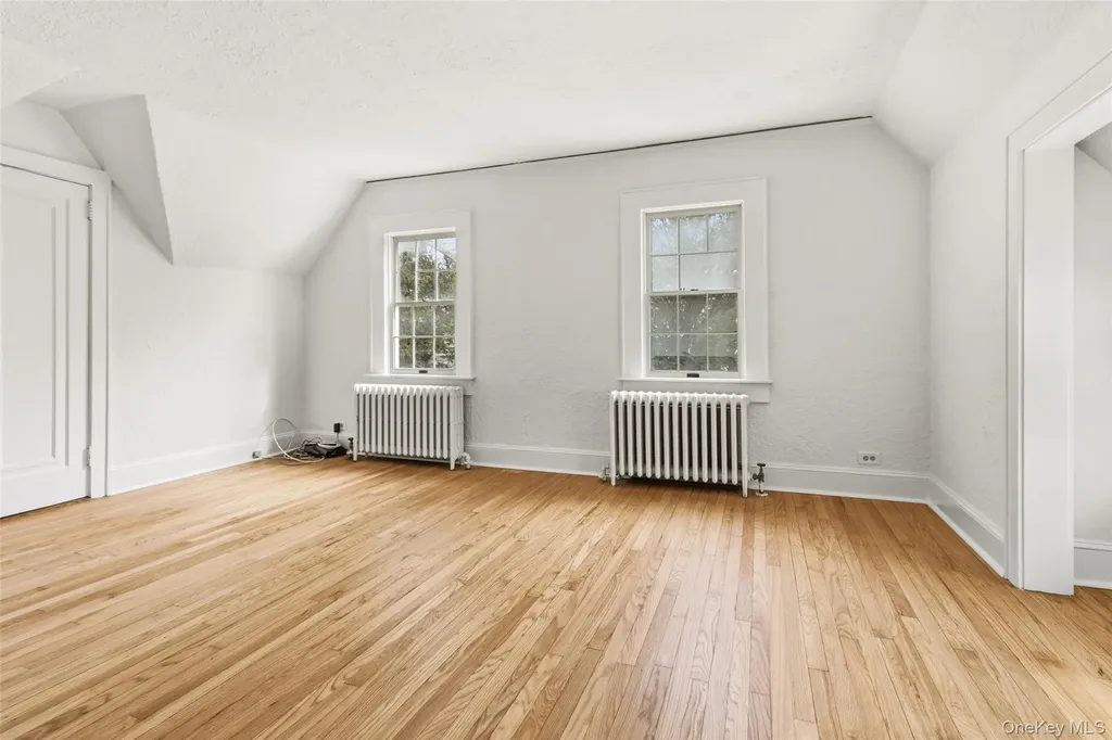 23 Garretson Road White Plains NY 10604