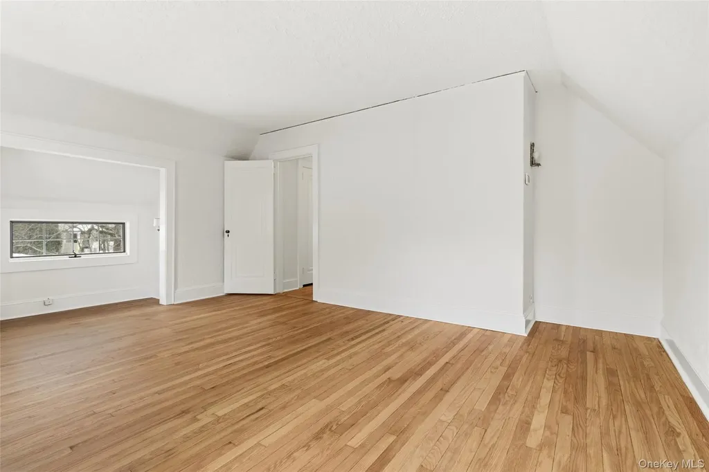 23 Garretson Road White Plains NY 10604