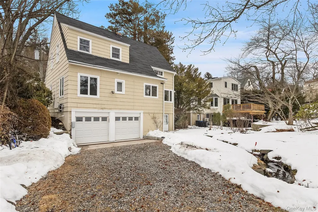 23 Garretson Road White Plains NY 10604
