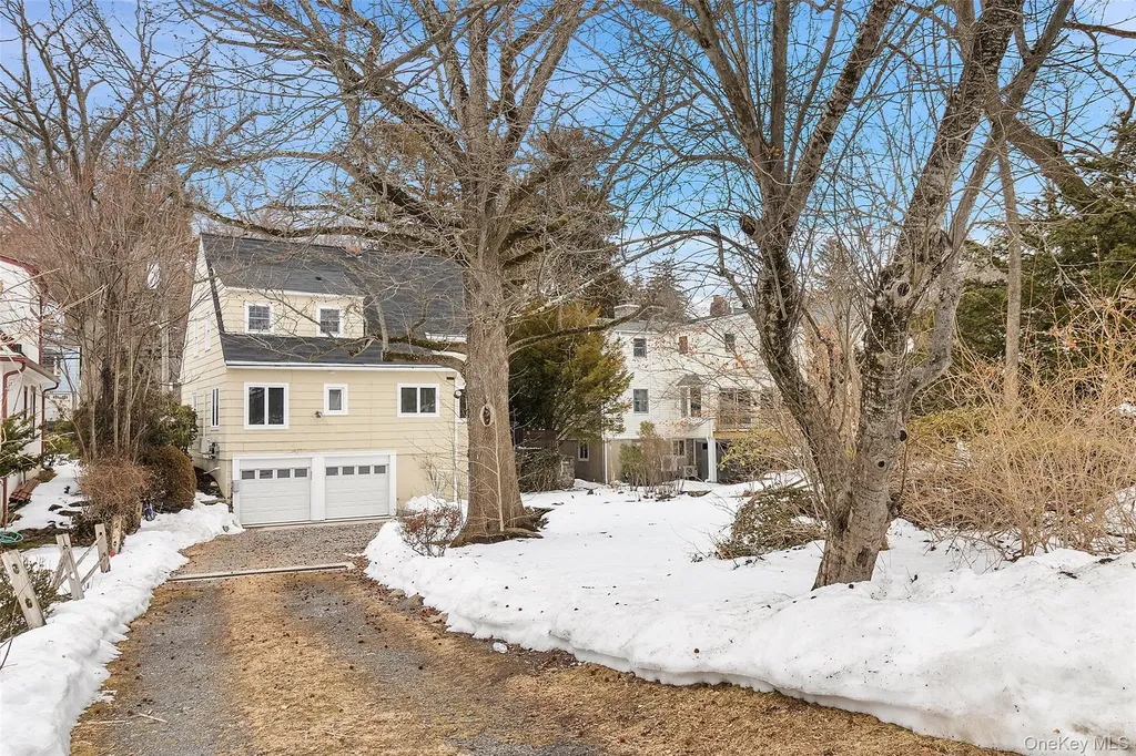 23 Garretson Road White Plains NY 10604