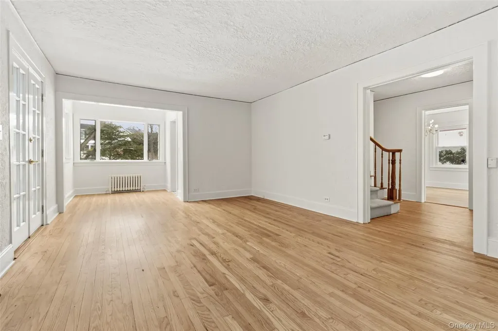 23 Garretson Road White Plains NY 10604