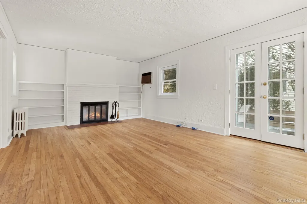23 Garretson Road White Plains NY 10604