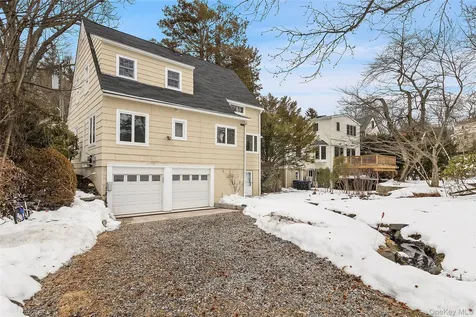 23 Garretson Road White Plains NY 10604
