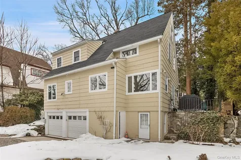 23 Garretson Road White Plains NY 10604