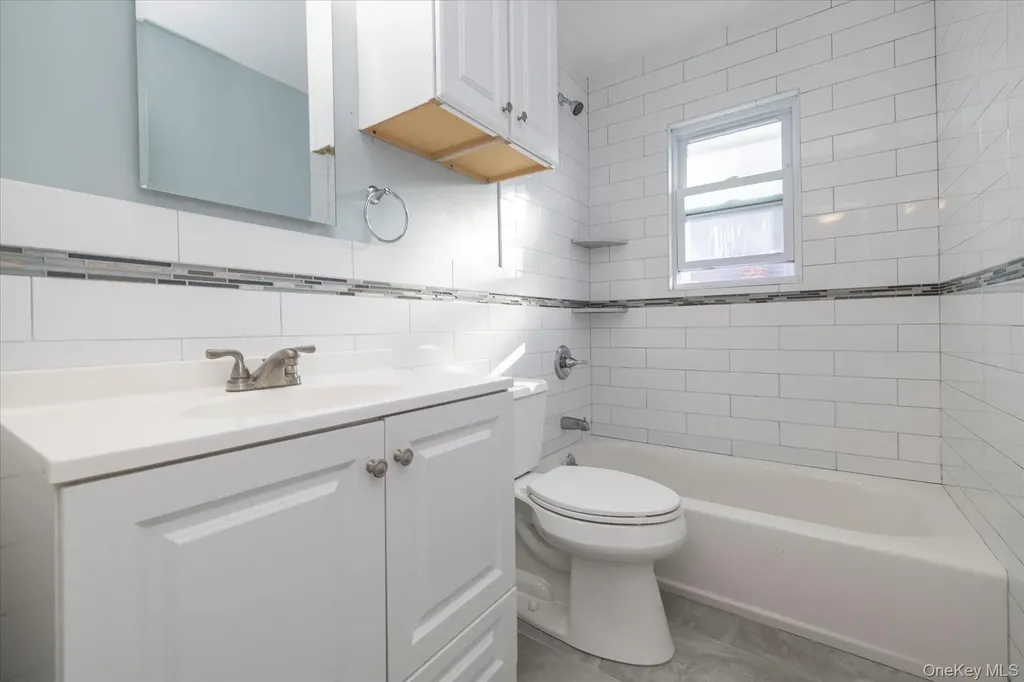 2280 Brookside Avenue Wantagh NY 11793