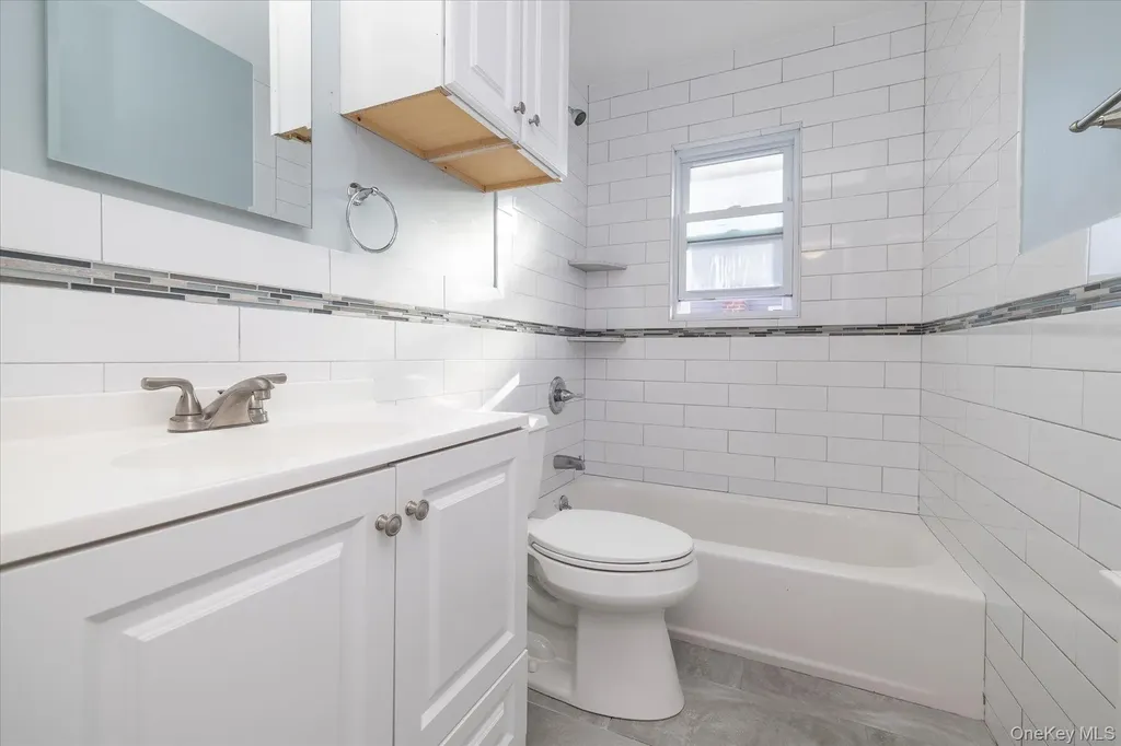 2280 Brookside Avenue Wantagh NY 11793