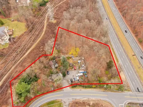 451 Underhill Road Scarsdale NY 10583
