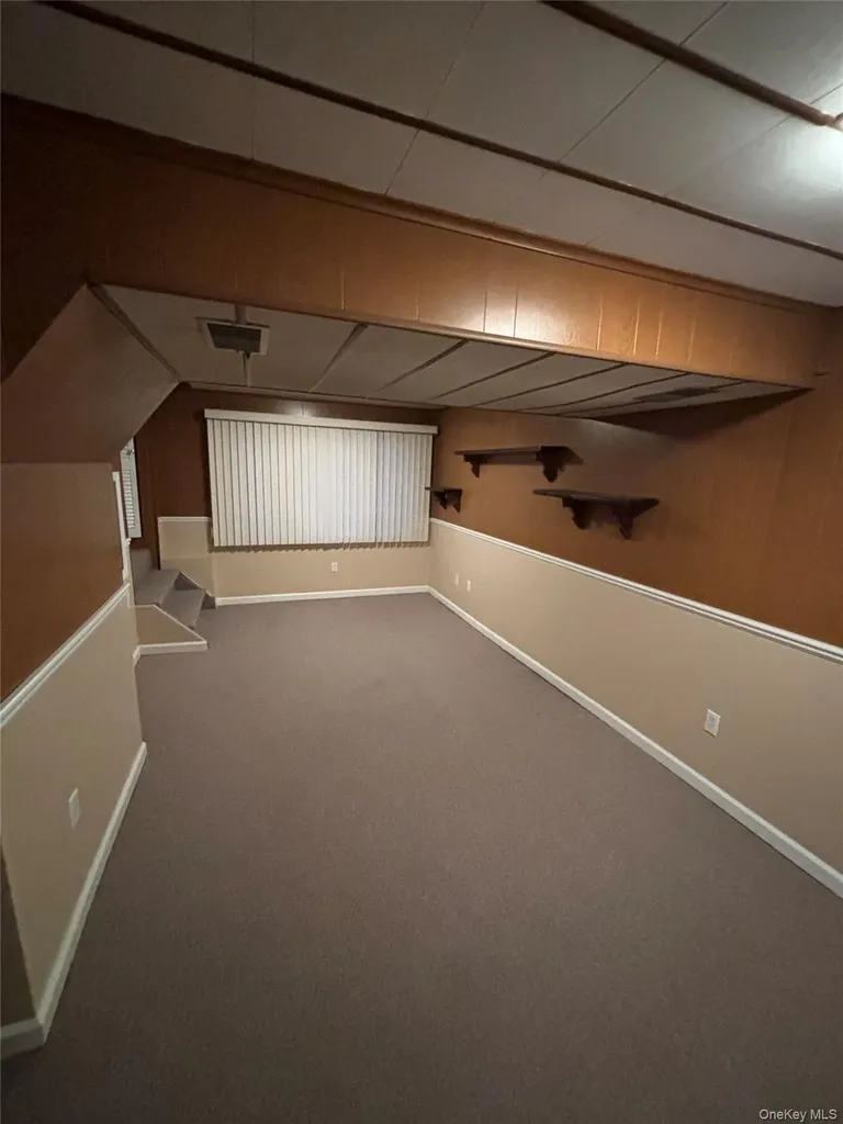 348 Links Drive E Oceanside NY 11572