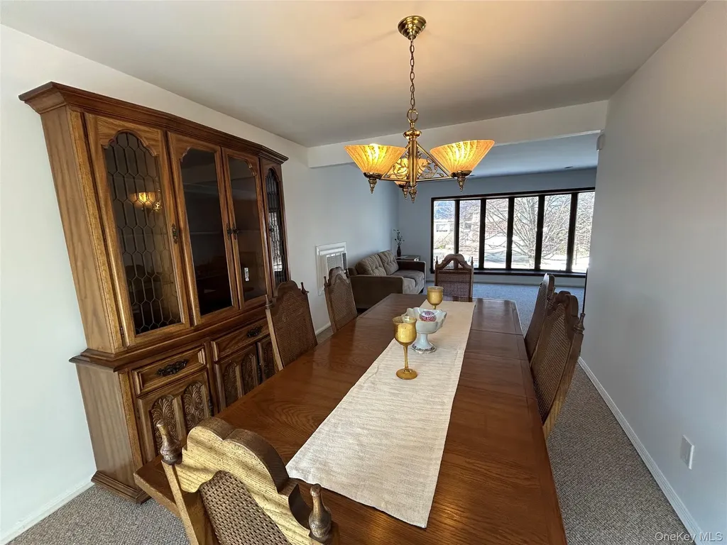 348 Links Drive E Oceanside NY 11572