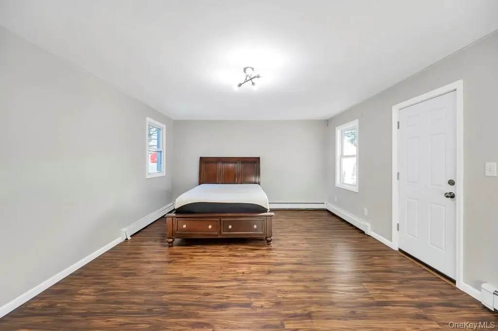 32 Longfellow Avenue Westbury NY 11590